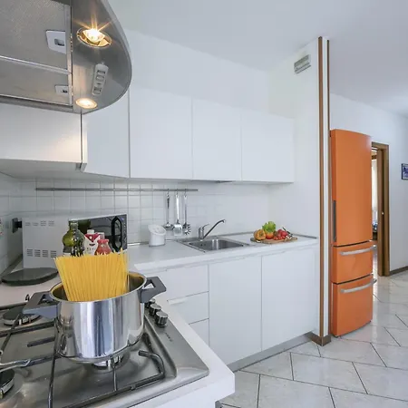 Anna - Lago & Bastione - Happy Apartment Riva del Garda