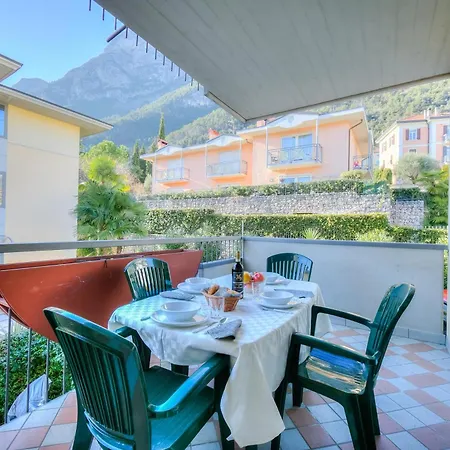 Anna - Lago & Bastione - Happy Apartment