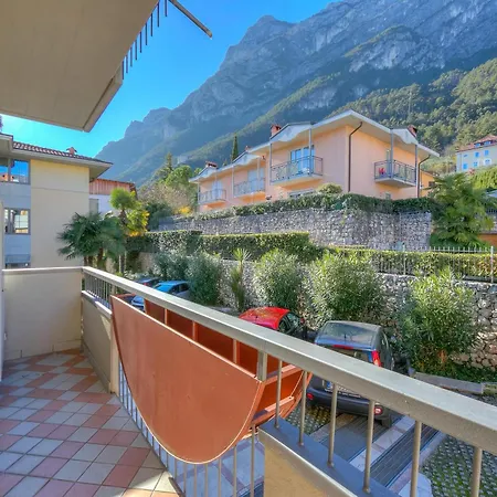 Anna - Lago & Bastione - Happy Apartment *